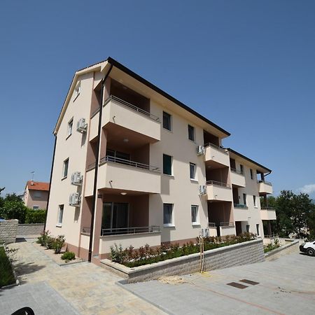 Apartments Medna Čižići Εξωτερικό φωτογραφία