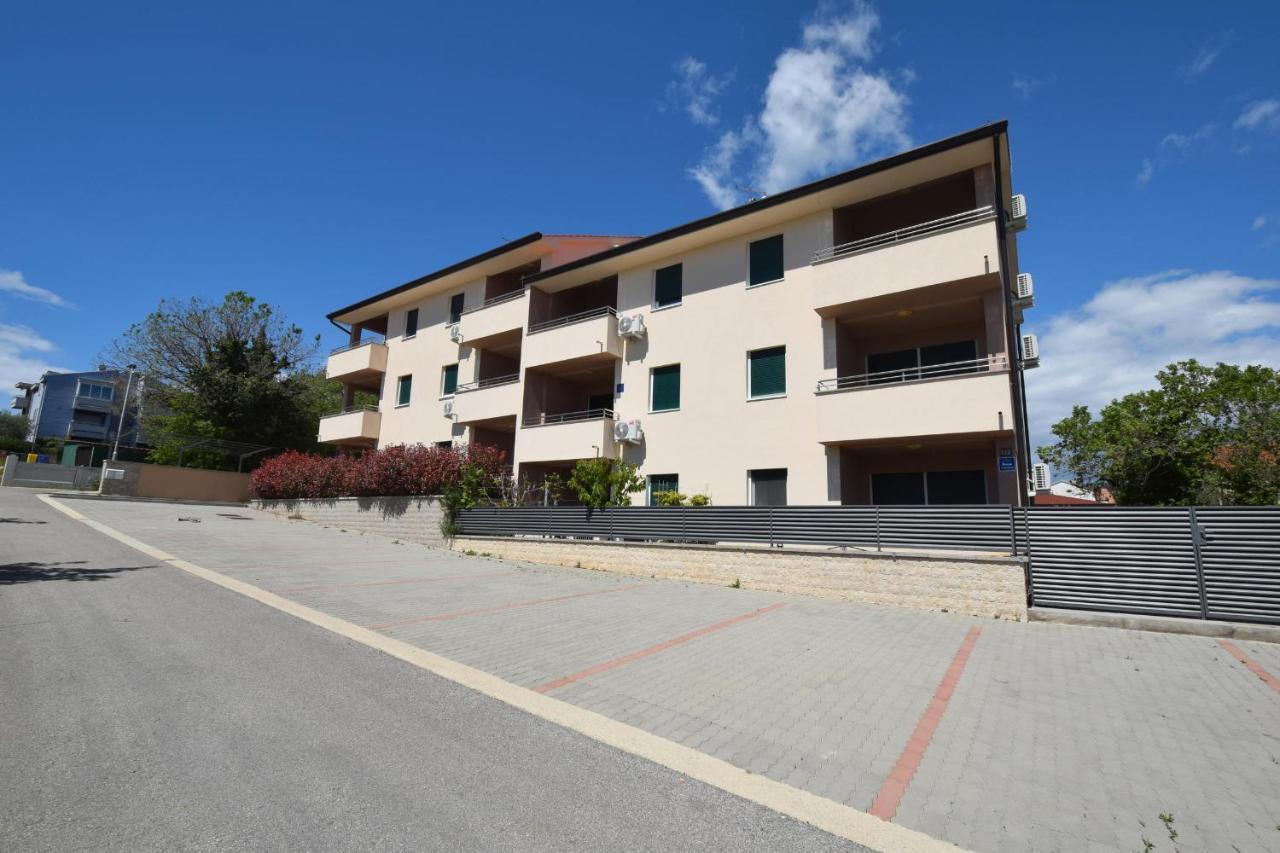 Apartments Medna Čižići Εξωτερικό φωτογραφία