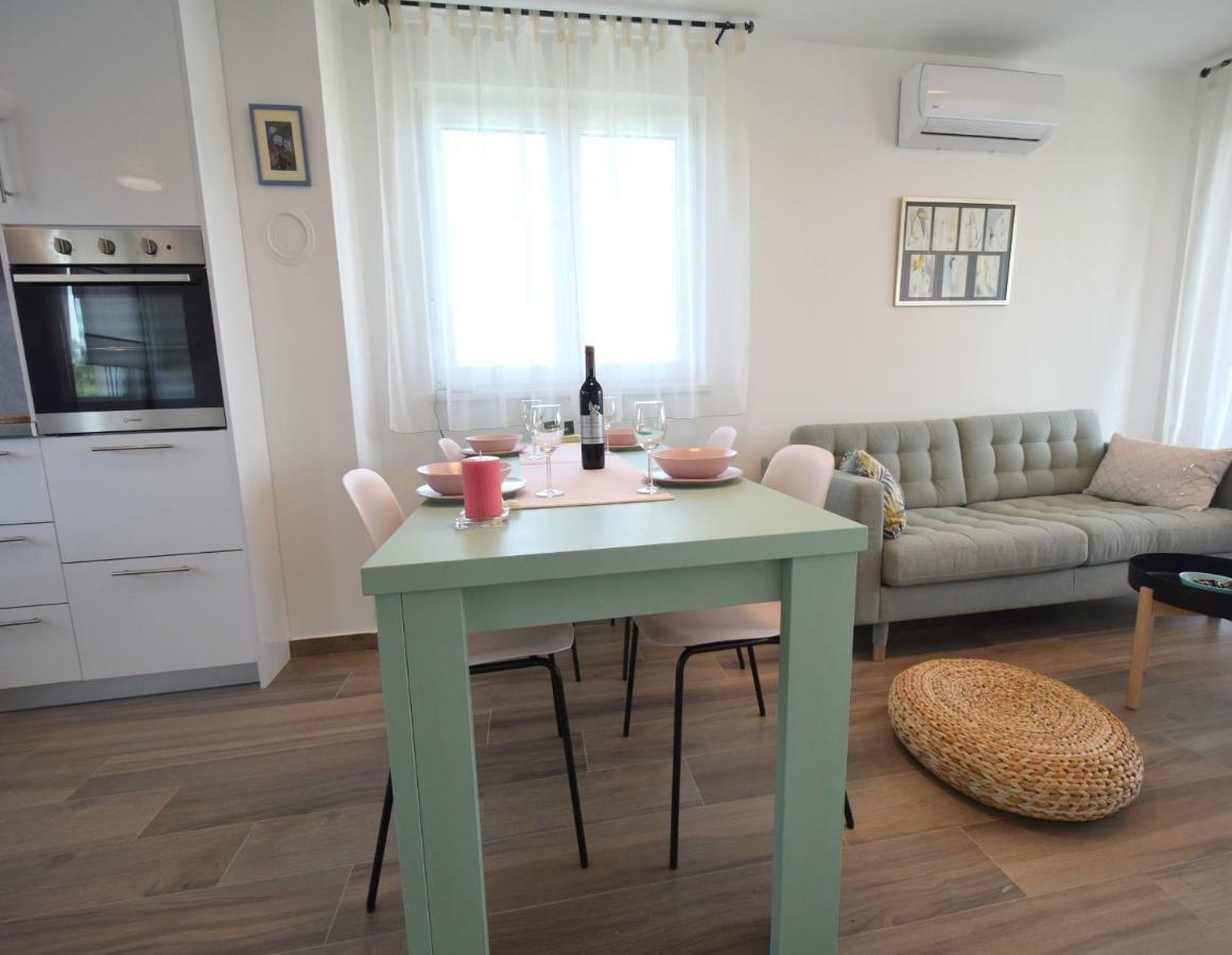 Apartments Medna Čižići Εξωτερικό φωτογραφία