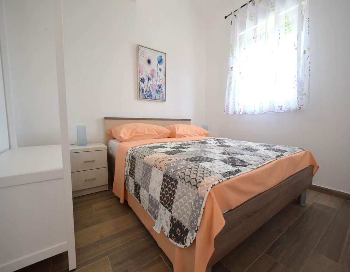 Apartments Medna Čižići Εξωτερικό φωτογραφία