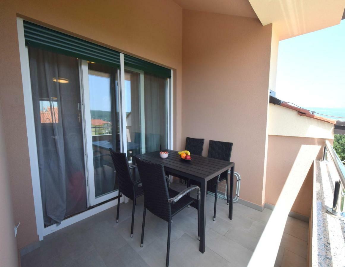 Apartments Medna Čižići Εξωτερικό φωτογραφία