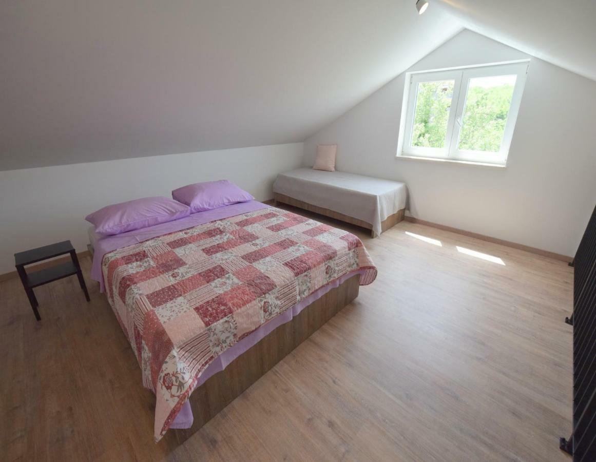 Apartments Medna Čižići Εξωτερικό φωτογραφία