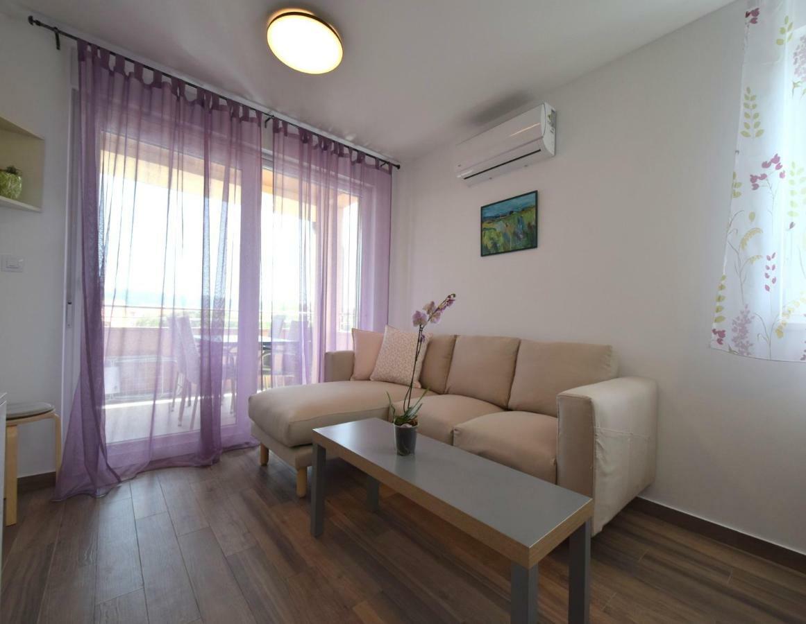 Apartments Medna Čižići Εξωτερικό φωτογραφία