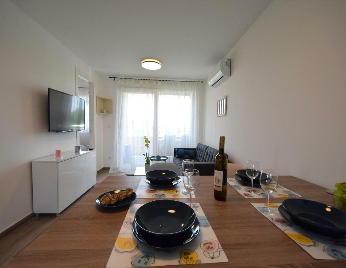 Apartments Medna Čižići Εξωτερικό φωτογραφία