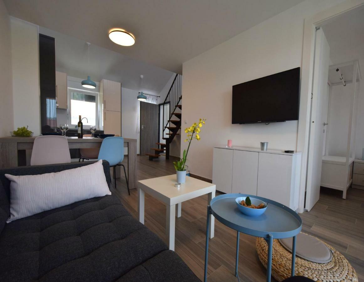 Apartments Medna Čižići Εξωτερικό φωτογραφία
