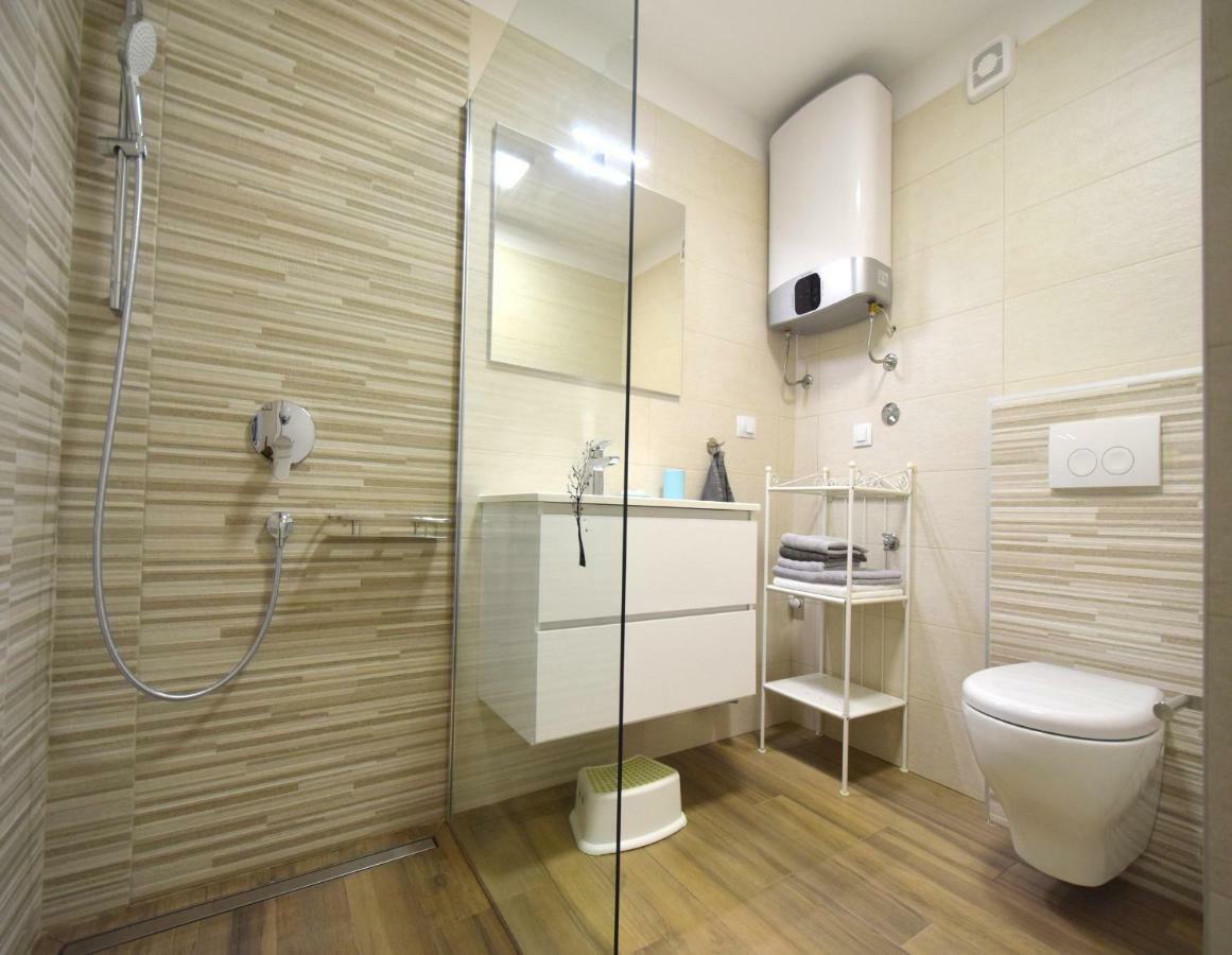 Apartments Medna Čižići Εξωτερικό φωτογραφία