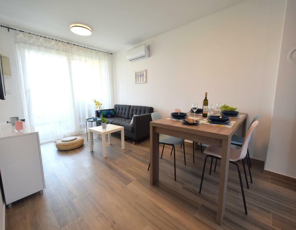 Apartments Medna Čižići Εξωτερικό φωτογραφία