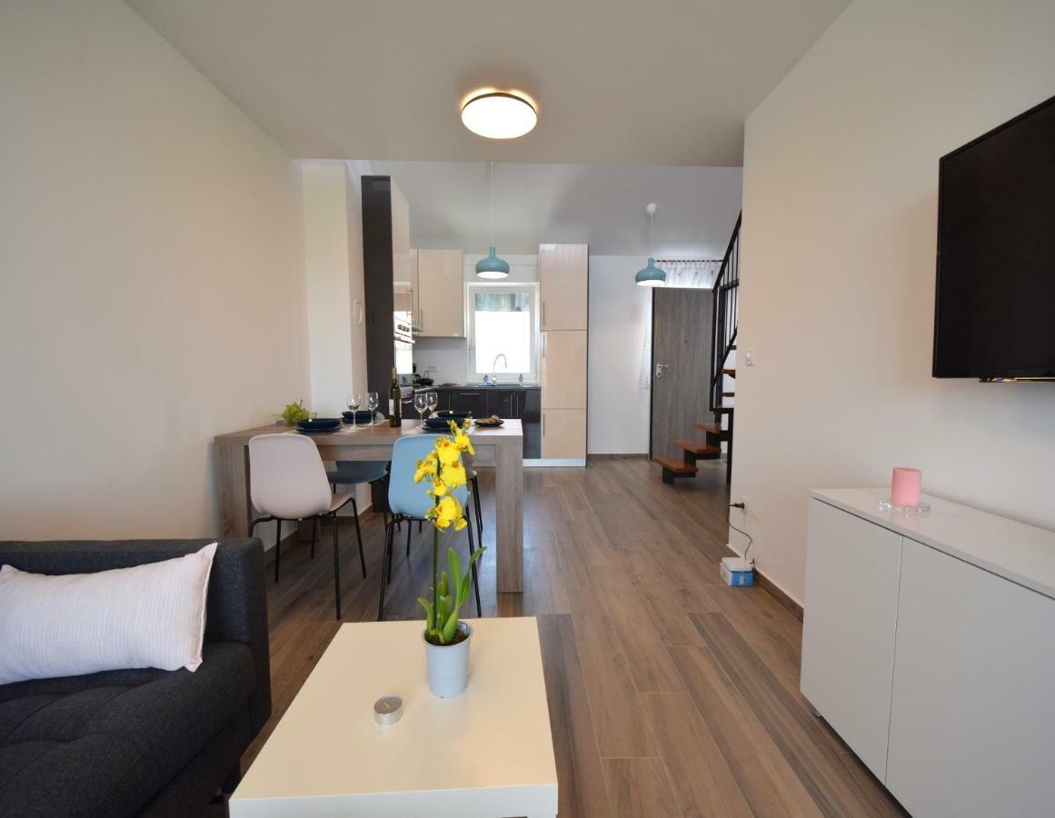 Apartments Medna Čižići Εξωτερικό φωτογραφία